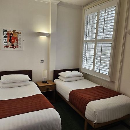 Hotel 63 London Bagian luar foto