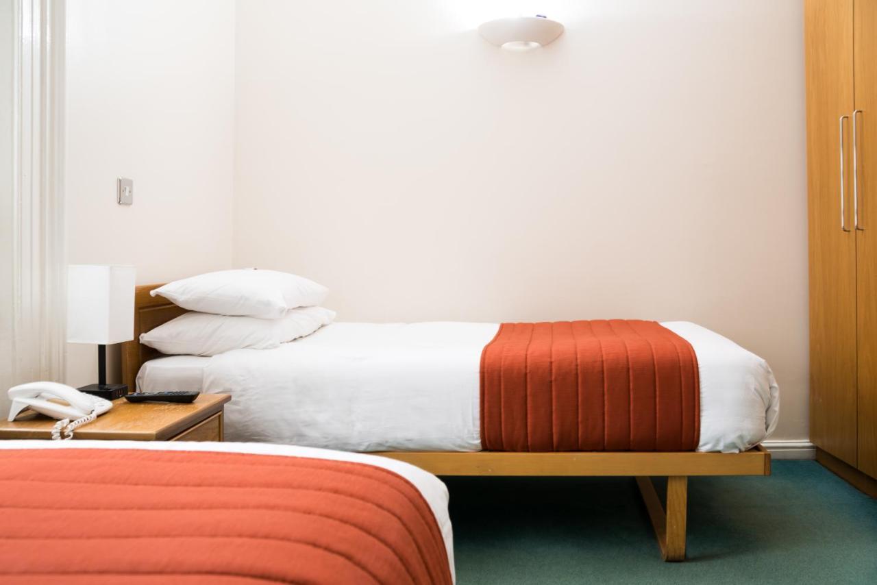 Hotel 63 London Bagian luar foto