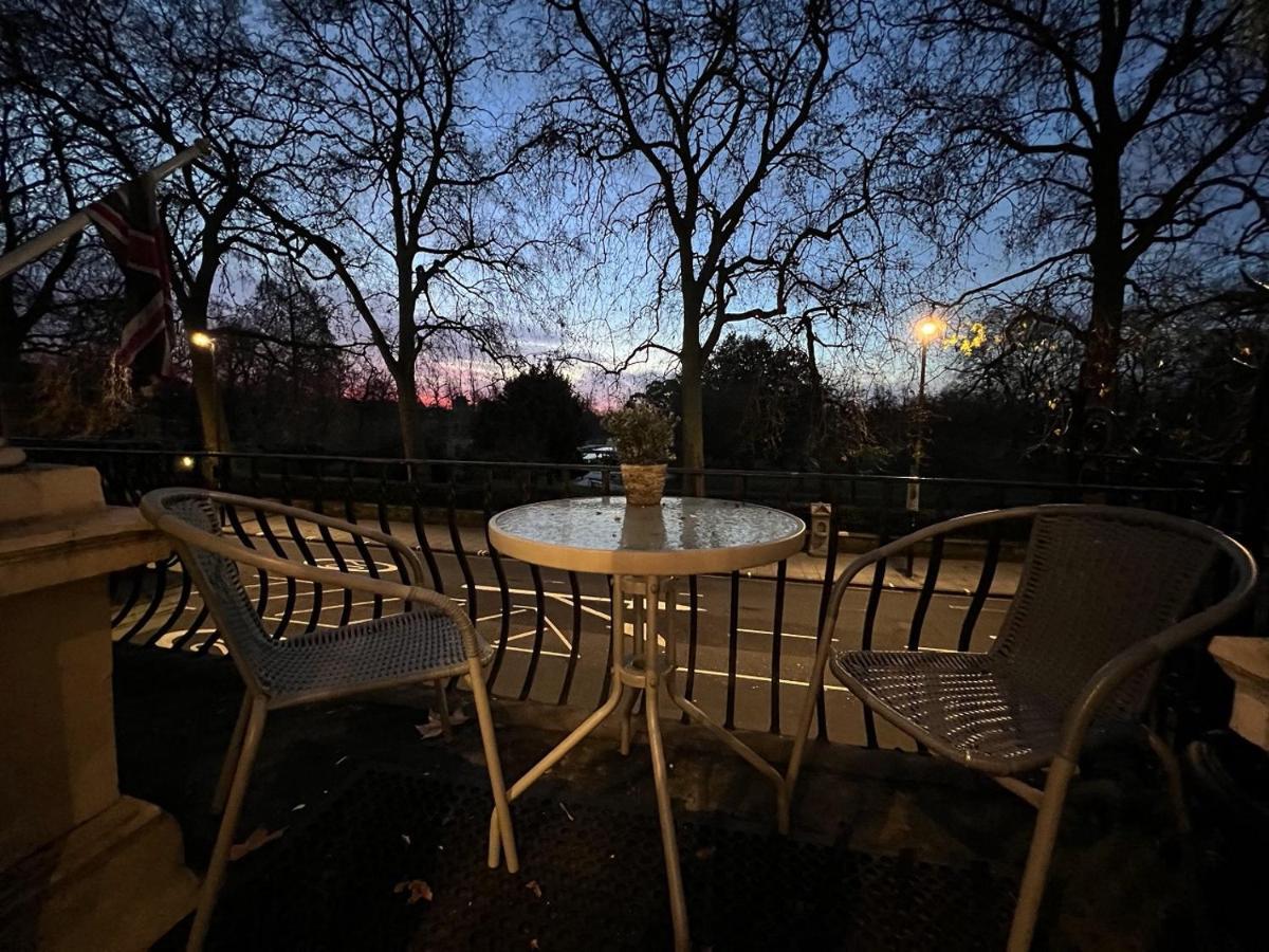 Hotel 63 London Bagian luar foto